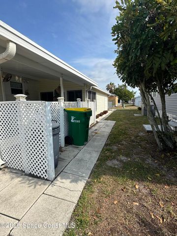 480 Egret Circle, Micco, FL 32976