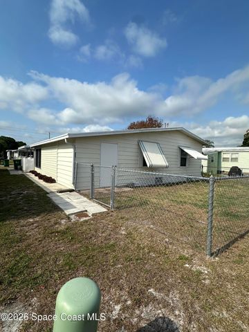 480 Egret Circle, Micco, FL 32976