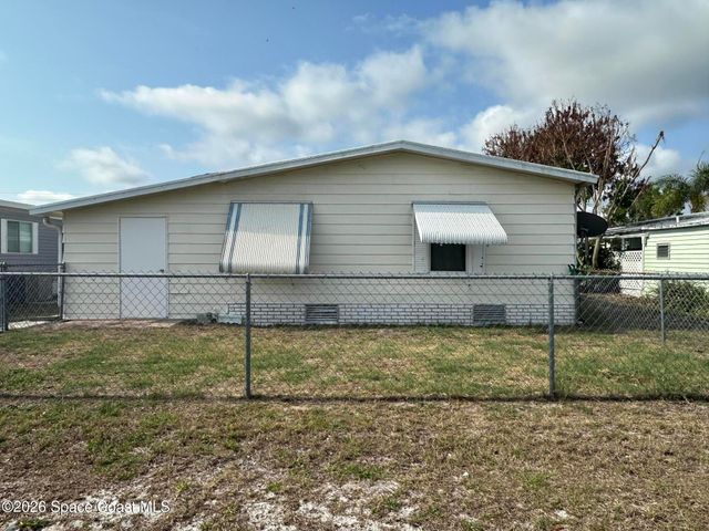 480 Egret Circle, Micco, FL 32976
