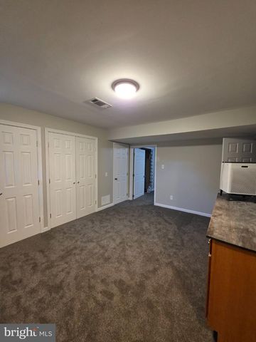 916 HILLTOP DR, Woodstock, VA 22664