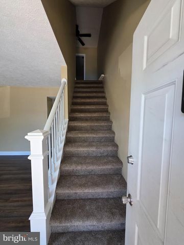 916 HILLTOP DR, Woodstock, VA 22664