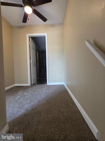 916 HILLTOP DR, Woodstock, VA 22664