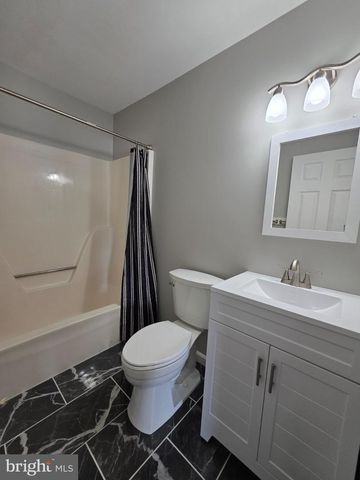 916 HILLTOP DR, Woodstock, VA 22664