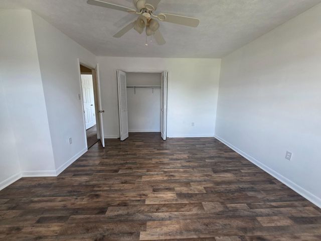 916 HILLTOP DR, Woodstock, VA 22664
