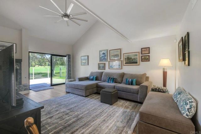 2339 Nicklaus Drive, Oceanside, CA 92056