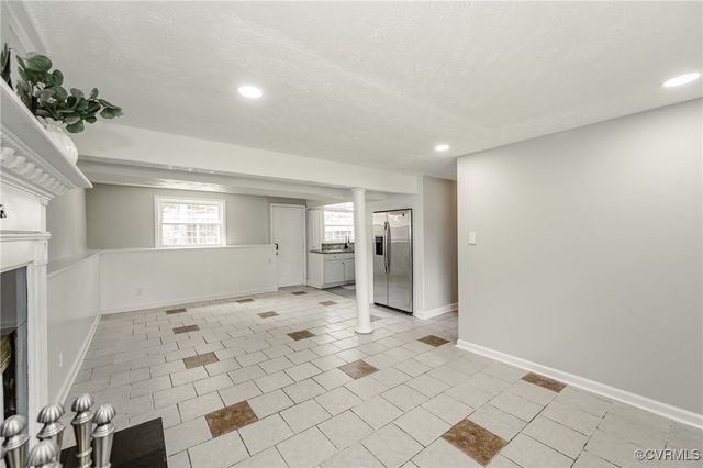 6406 Lothaire Ct, North Chesterfield, VA 23234