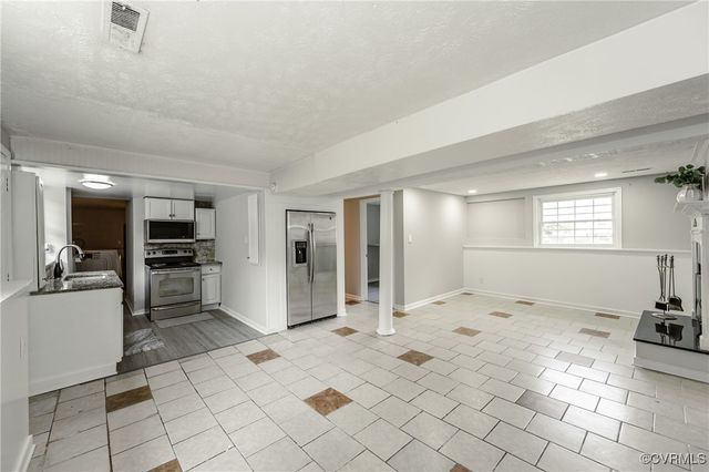 6406 Lothaire Ct, North Chesterfield, VA 23234