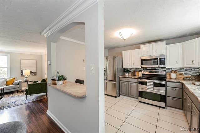 6406 Lothaire Ct, North Chesterfield, VA 23234