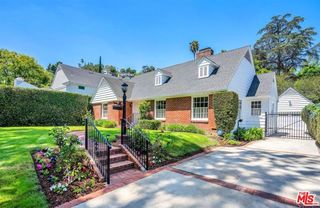 4049 Benedict Canyon Drive, Sherman Oaks, CA 91423