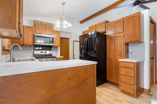 161 W 33rd Street, Holland City, MI 49423