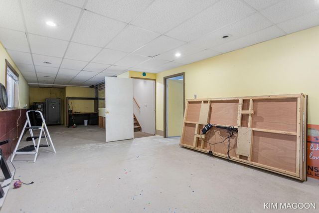 161 W 33rd Street, Holland City, MI 49423