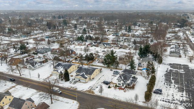 161 W 33rd Street, Holland City, MI 49423