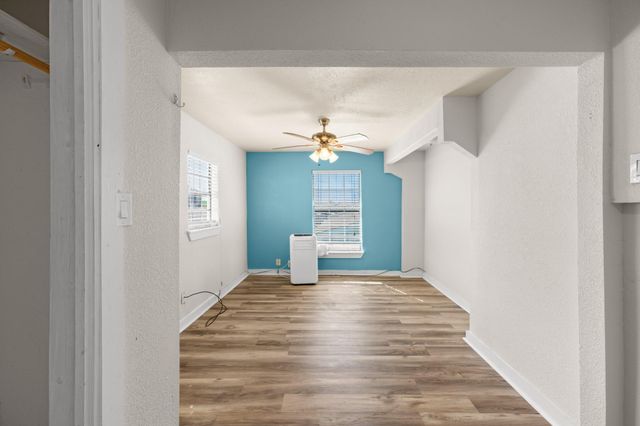 2815 Jack Johnson Boulevard, Galveston, TX 77550