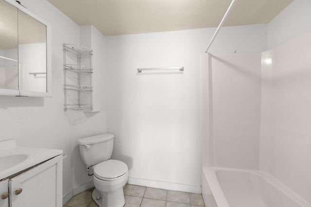 2815 Jack Johnson Boulevard, Galveston, TX 77550