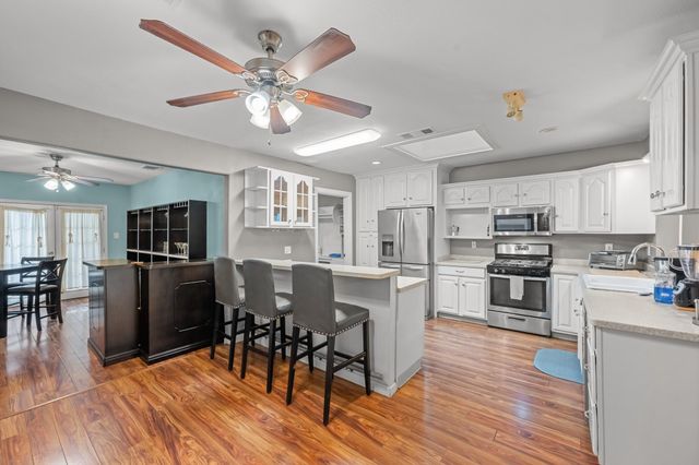 2815 Jack Johnson Boulevard, Galveston, TX 77550