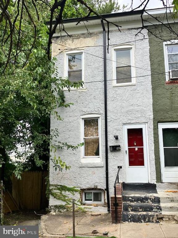 8 LANSING ALY, TRENTON, NJ 08638 — exterior