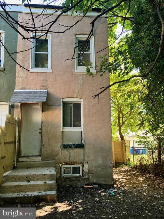 8 LANSING ALY, TRENTON, NJ 08638 — photo 3