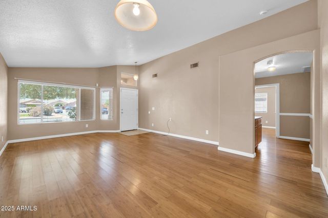 8544 W Cherry Hills Drive, Peoria, AZ 85345