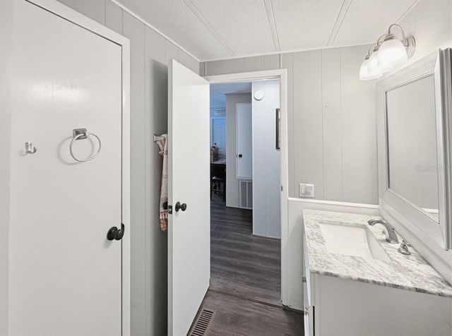 108 N TIMBER TRAIL, Wildwood, FL 34785