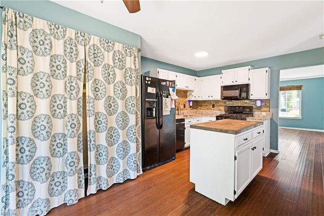 508 Kemp LNDG, Suffolk, VA 23434