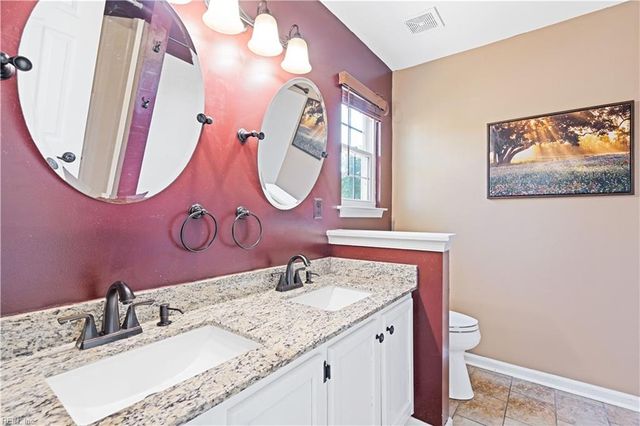 508 Kemp LNDG, Suffolk, VA 23434