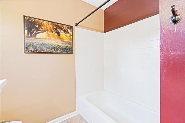 508 Kemp LNDG, Suffolk, VA 23434