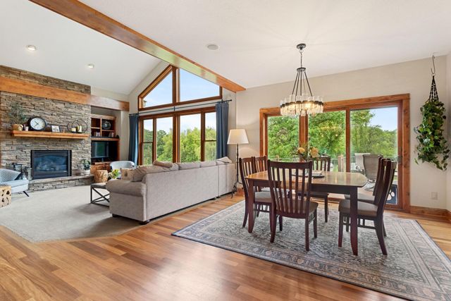 1941 Paris Bay N, Stillwater, MN 55082