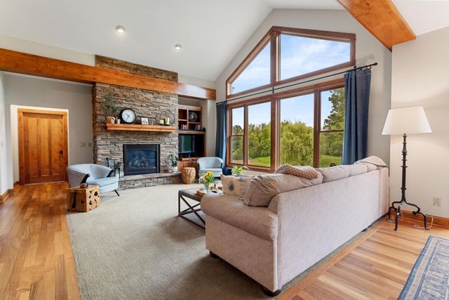1941 Paris Bay N, Stillwater, MN 55082