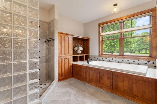 1941 Paris Bay N, Stillwater, MN 55082