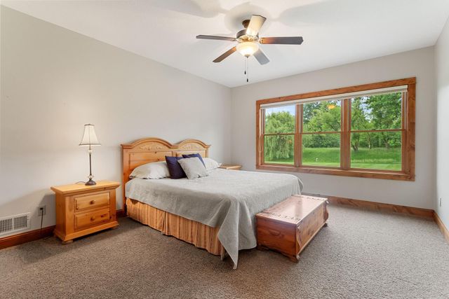 1941 Paris Bay N, Stillwater, MN 55082