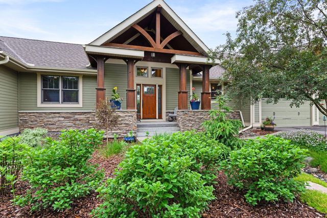 1941 Paris Bay N, Stillwater, MN 55082
