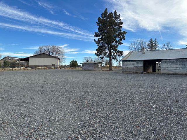 21430 Highway 20, Bend, OR 97701