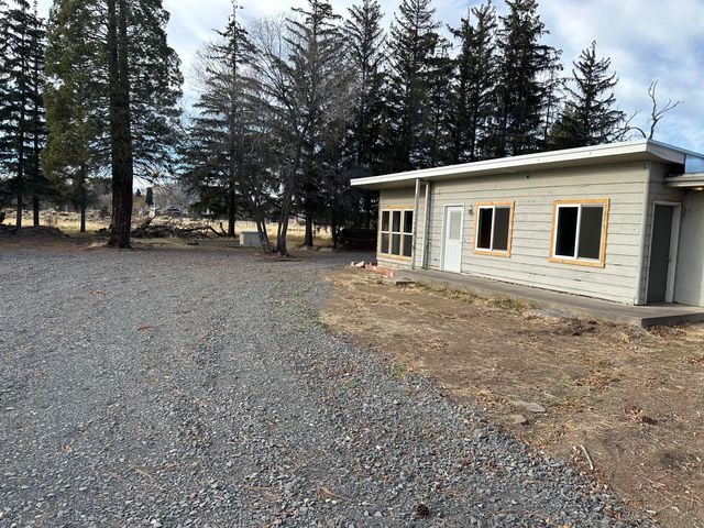 21430 Highway 20, Bend, OR 97701