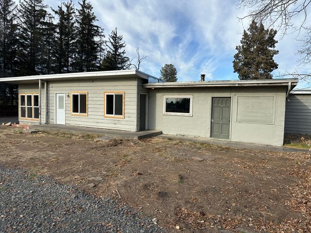 21430 Highway 20, Bend, OR 97701