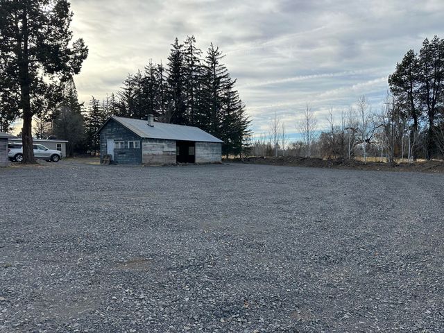 21430 Highway 20, Bend, OR 97701