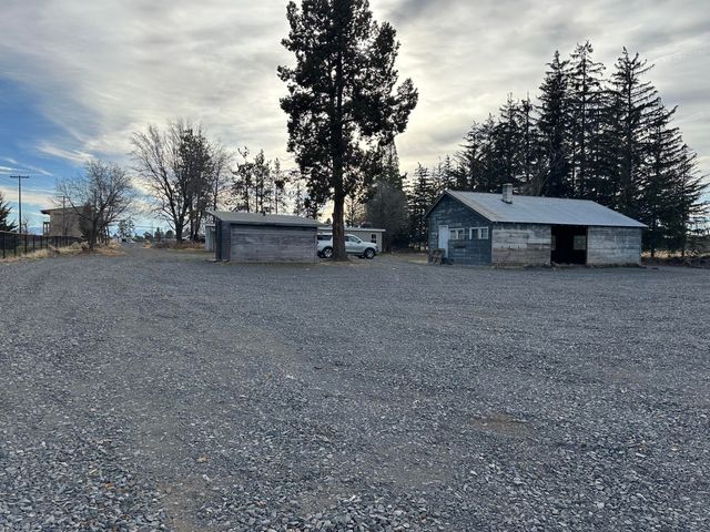 21430 Highway 20, Bend, OR 97701
