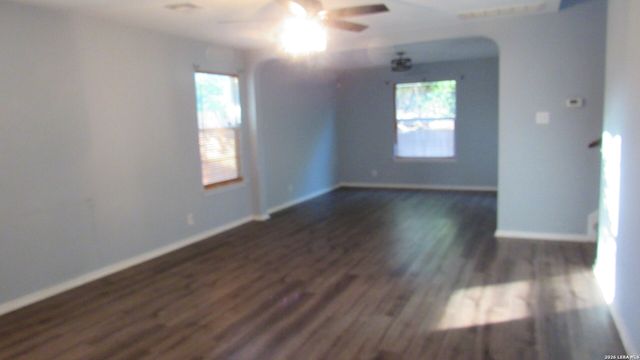 701 Hollow Rdg, Schertz, TX 78108