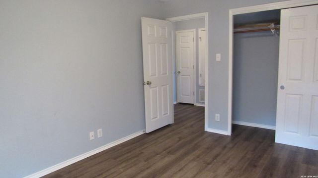 701 Hollow Rdg, Schertz, TX 78108