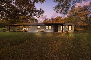 133 Mockerson Rd, Leoma, TN 38468