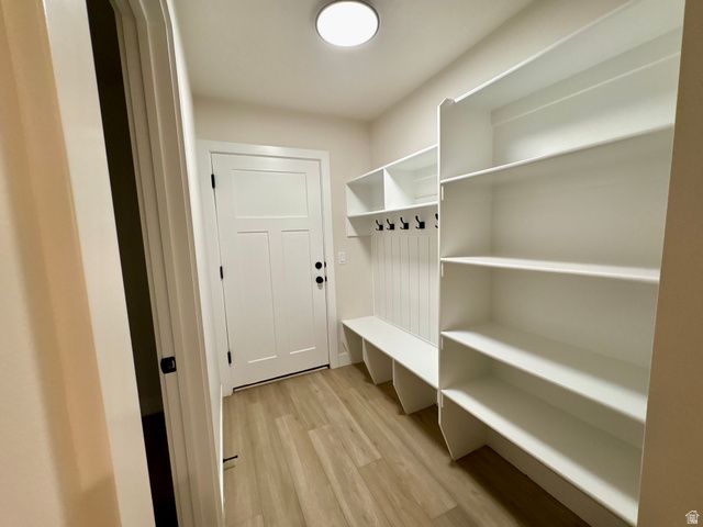 1167 S HAIGHT CREEK DR, Kaysville, UT 84037