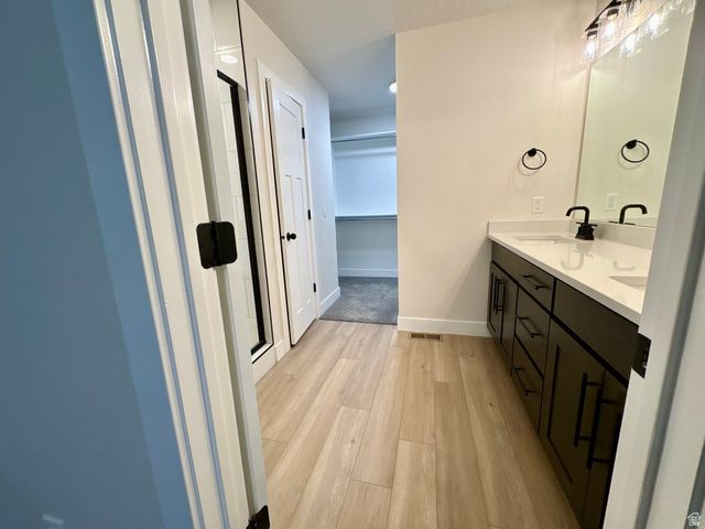 1167 S HAIGHT CREEK DR, Kaysville, UT 84037