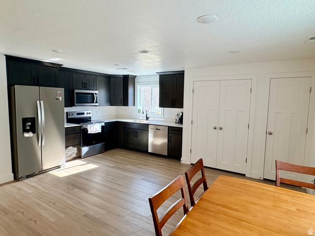 1167 S HAIGHT CREEK DR, Kaysville, UT 84037