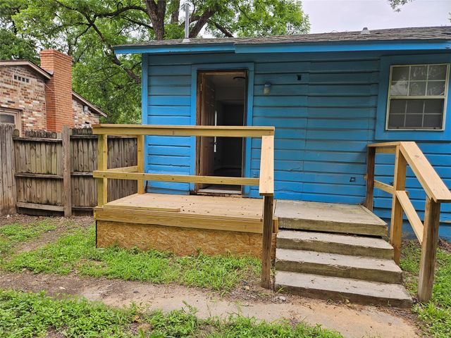 2642 Anderson Street, Dallas, TX 75215