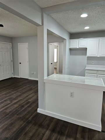 2642 Anderson Street, Dallas, TX 75215
