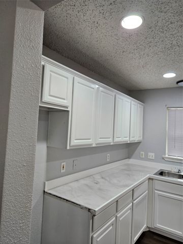2642 Anderson Street, Dallas, TX 75215