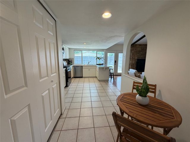 1332 Cherry Hill Lane, Lewisville, TX 75067