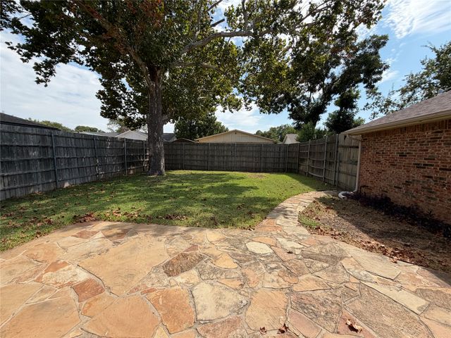 1332 Cherry Hill Lane, Lewisville, TX 75067