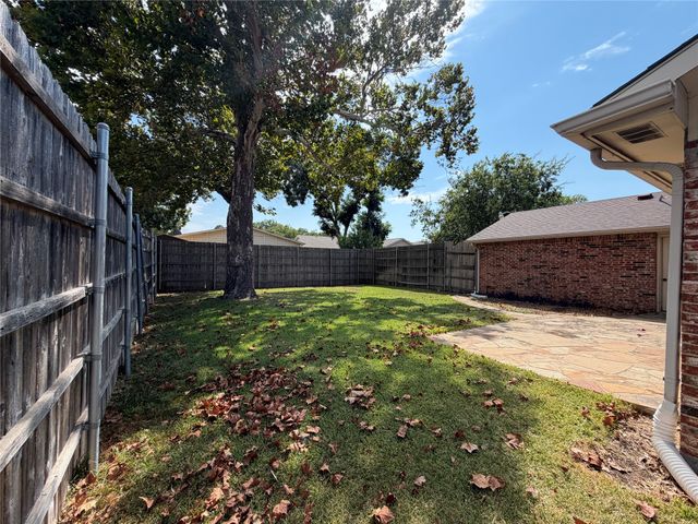 1332 Cherry Hill Lane, Lewisville, TX 75067