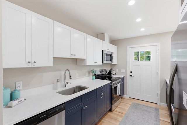 61 Grey Meadow Drive, Burlington, VT 05408