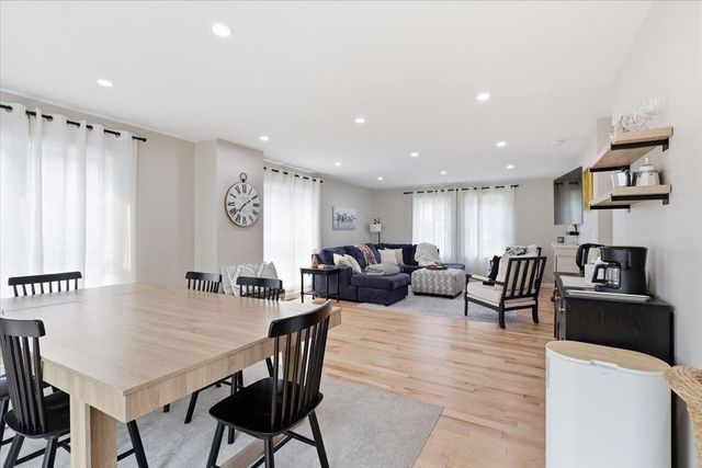 61 Grey Meadow Drive, Burlington, VT 05408